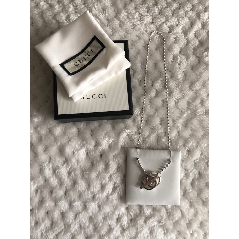 GUCCI Britt Interlocking GG Toggle Necklace